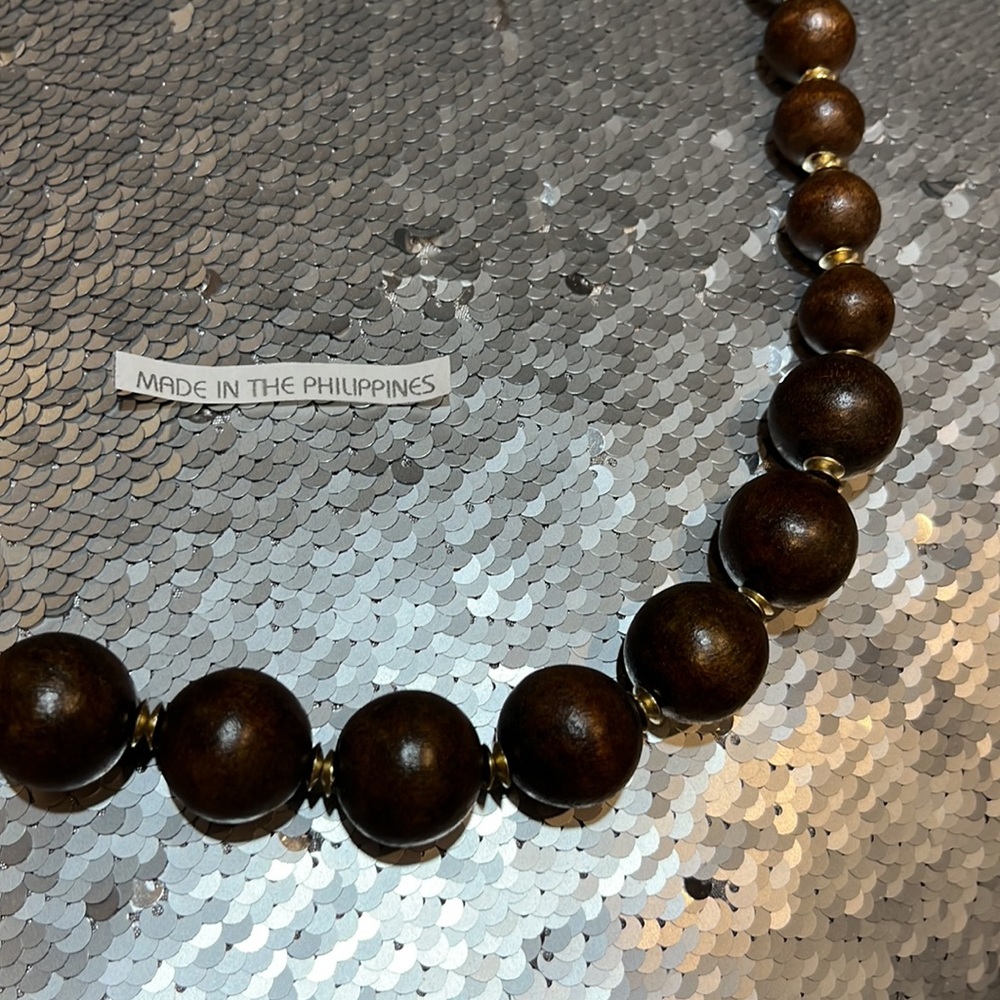 Brown Wood/gold necklace - Picture 2 of 3